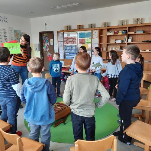 Singen is insa Freid